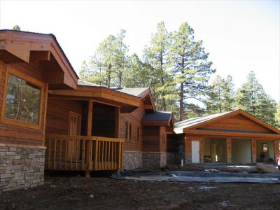 Durango - Classic - Front Entrance and Garage View