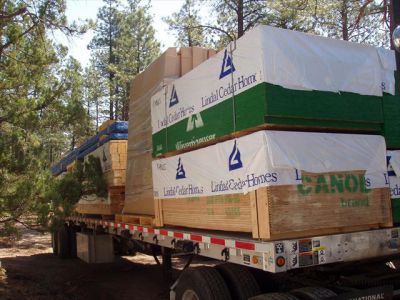 Durango - Classic - Semi Truck Loaded with Building Materials